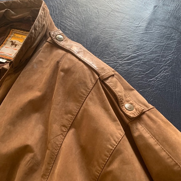 Bomber jacket - Picture 8 of 9